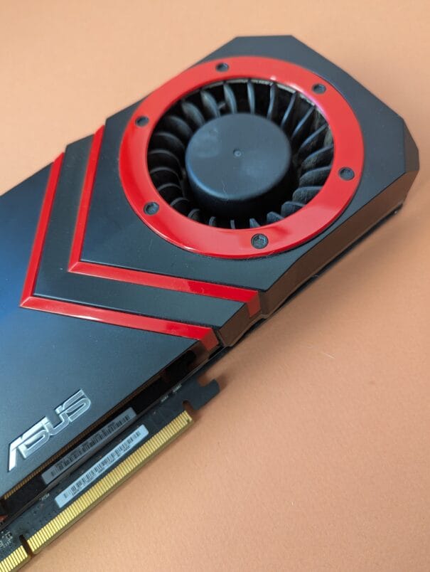 Carte graphique ASUS ATI Radeon HD 5870 1 GB GDDR5 – Image 2